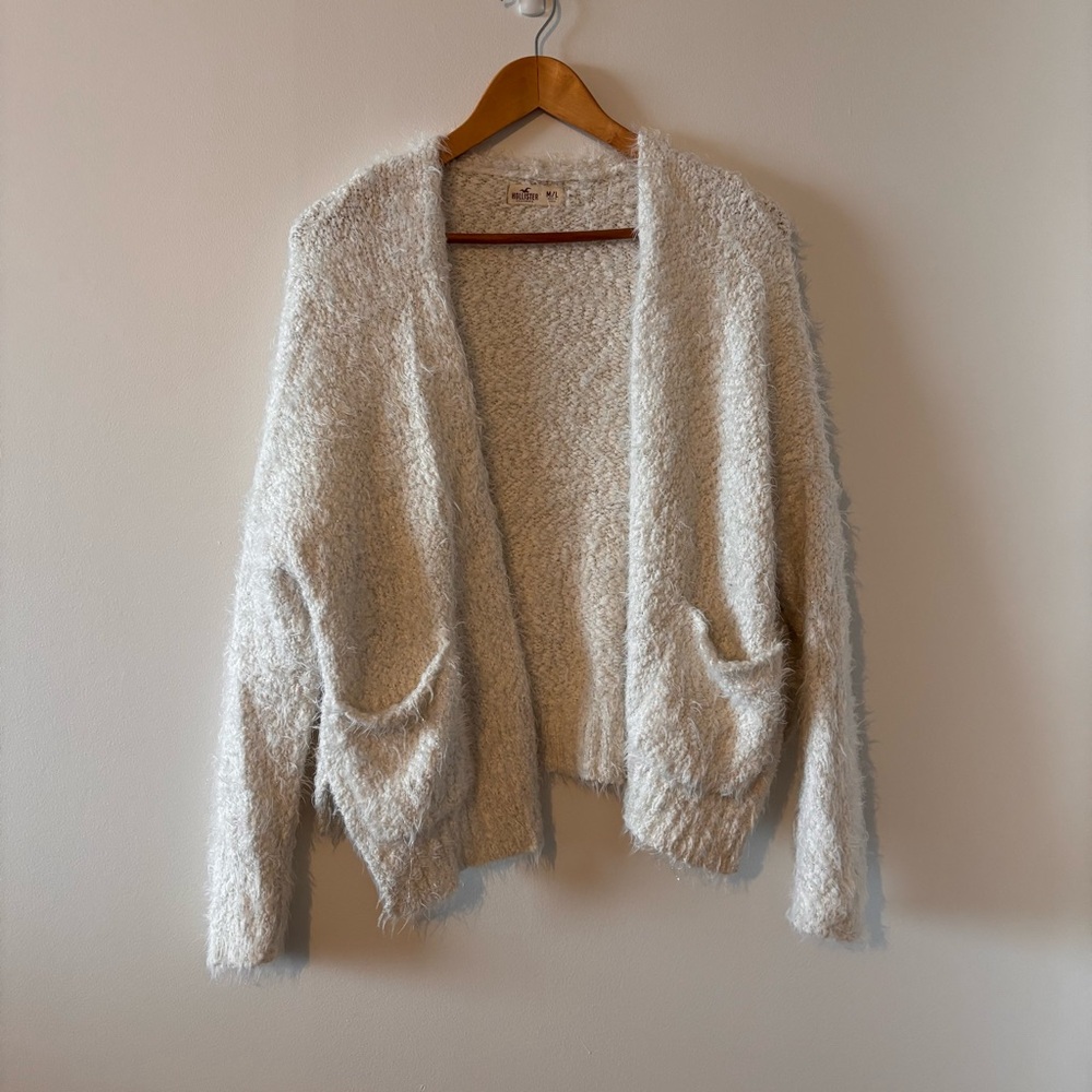 Hollister Cream Fuzzy Sweater Size M/L GUC